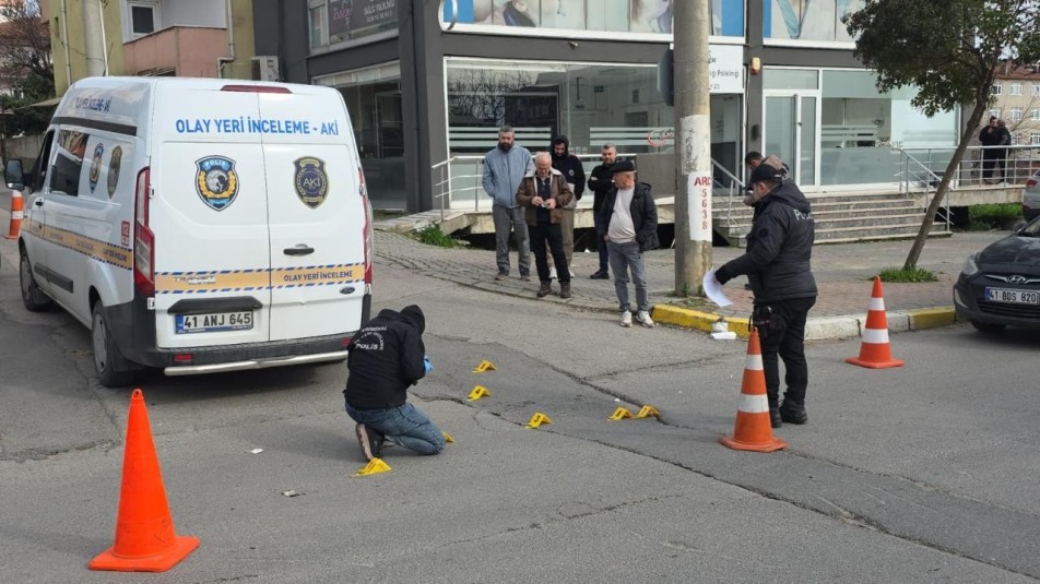 Gebze'de diş polikliniğini kurşun yağmuruna tuttu !